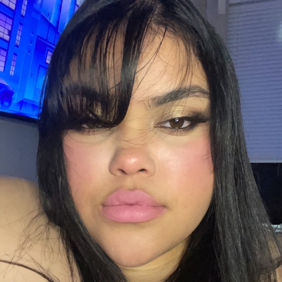 Meet your Posher, Nathalie johane - Picture 1 of 2